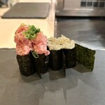 Sushi Bar にぎりて - ねぎとろと蟹味噌