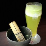 京鴨一羽買いと京のおばんざい 市場小路 - 抹茶ビールは映えます