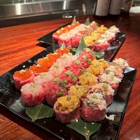 ブランド和牛 肉巻き雲丹軍艦
