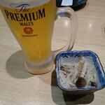Kushiyaki Ichiba - プレミアモルツ中ジョッキ770円とお通し380円
