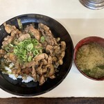 武内食堂 - かしわバター丼（並、800円）