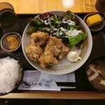 トロ政 - 鶏から揚げ定食 ¥700（税込）