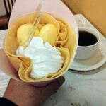 ぱるふぇ・坂田屋  - 生クリームカスタード　495円