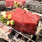 炭火焼肉 にく式 - 和牛上レバー