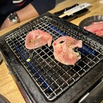 焼肉ホルモン とくちゃん 十三店 - 