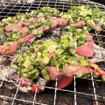 炭火焼肉 にく式 - 