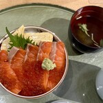 Sushi Den - 鮭親子ちらし