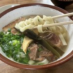 新山そば - 平麺