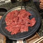 あみやき亭 - こりゃ赤身よね。ウマい！