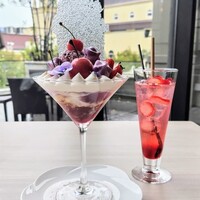 四季庭 カフェ＆レストラン - ■Strawberry & Cherry Parfait(2024.3/20～5/13)