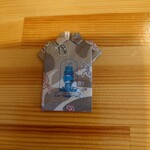 THE SHIP - 食後に提供された爪楊枝
      また再利用❔（笑）されるのかな～と思い
      置いておいたら「お持ち帰りされないのですか❔」
      と奥さまが話された
      
      持って帰っても良いんだねえ