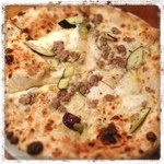 PIZZERIA AGLIANICO - ピッツァを食べる罪悪感