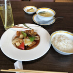 銀座アスター - 玉子スープに酢豚とライス