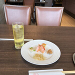 Ginza Asuta - 苺マヨソースな海老、クラゲ、蒸し鶏に葱、とうもろこしケーキ、穴子？南蛮漬けだったかな？