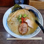 我流麺舞 飛燕 - 魚介鶏塩白湯の大盛り