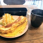 Cj cafe - ドリップコーヒーホット トール400円 クロックムッシュ200円