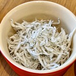 カネヒデ小林商店 - ふわっふわで味が濃い釜揚げしらず