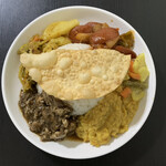 ファミリーケータリン - 