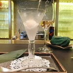 トゥ・ラ・ジョア イズム - 