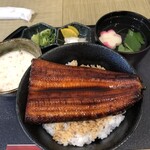 Unagiya Edo Nadai Amon - 自然薯うな丼¥2,000