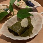 Kentan Horibe - 琵琶鱒の押し寿司