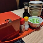 Notomae Sushi Morimori Sushi - テーブルのやつ