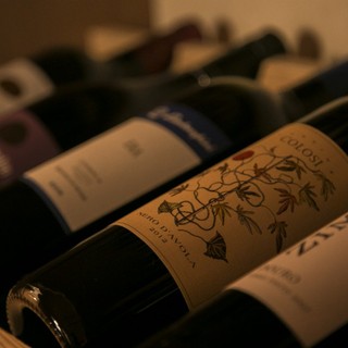 [A must-see for wine lovers] We have a walk-in wine cellar!