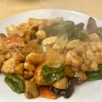 蔵王 巣鴨店 - 蔵王定食のメイン「鶏肉と野菜の辛子炒め」
