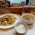 琉球食堂 - ゴーヤチャンプルー＋沖縄そば（ハーフ）