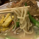 今石飯店 涼華 - 麺は中太ストレート系