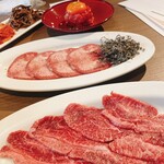 Jukusei Yakiniku Maruniku - 