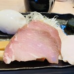 Dashi Menya Umi No Irodori - 特製だし麺の別皿^ - ^