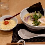 Hakata Mizutaki To Yakitori Tamani Furenchi Kotopuro - 博多地鶏特製らぁめん+チーズ明太リゾット