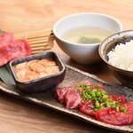 Yakiniku Dainingu Megumi - 