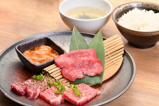 Yakiniku Dainingu Megumi - 