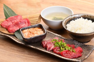 Yakiniku Dainingu Megumi - 