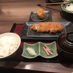 Tonkatsu Shinjuku Saboten Sendai Serubate Rasuten - 