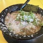 244932346 - バリとんラーメン