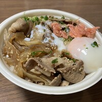 とんかつ まい泉 青山本店 - 温玉をセットして「パシャ！」。