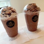 GODIVA - ミルクチョコレートR50%、ダークチョコレートR72%