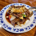 横浜中華街 重慶飯店 - ランチセットの牛肉の辛し炒め