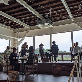 カフェ・ド・レヴェリー_2