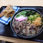 丸亀うどん 大手門 - 肉うどん＋天ぷら2種（900円）2024年5月