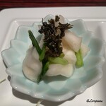 Toono Monogatari - 蕪の浅漬けに紫蘇の実