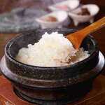 오쿠 노토 특별 재배 계단식 쌀 쌀 코시 히카리 돌 가마 밥