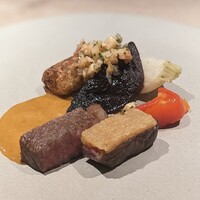 ラヴァンドール - ステーキ、シンプルなものとパン粉焼きのものを。付け合せのお野菜も全部主役級でした。