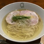 Japanese Ramen Noodle Lab Q - 塩らぁ麺¥1,500