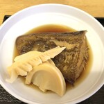 割烹・仕出し・初美 - カレイ煮付け