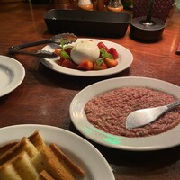 カルネジーオ イースト - 