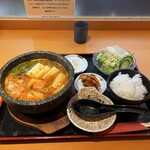 和韓ダイニング Ryu - 海鮮豆腐チゲ（税込み１１００円）